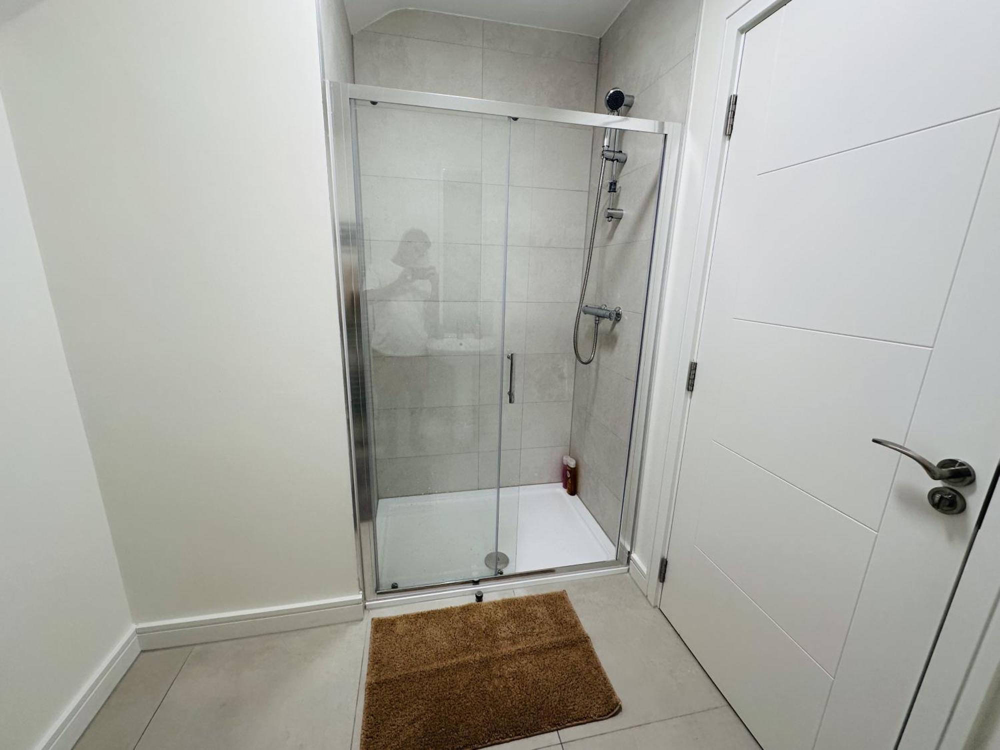 קלונדלקין King Room With Ensuite In Dublin מראה חיצוני תמונה