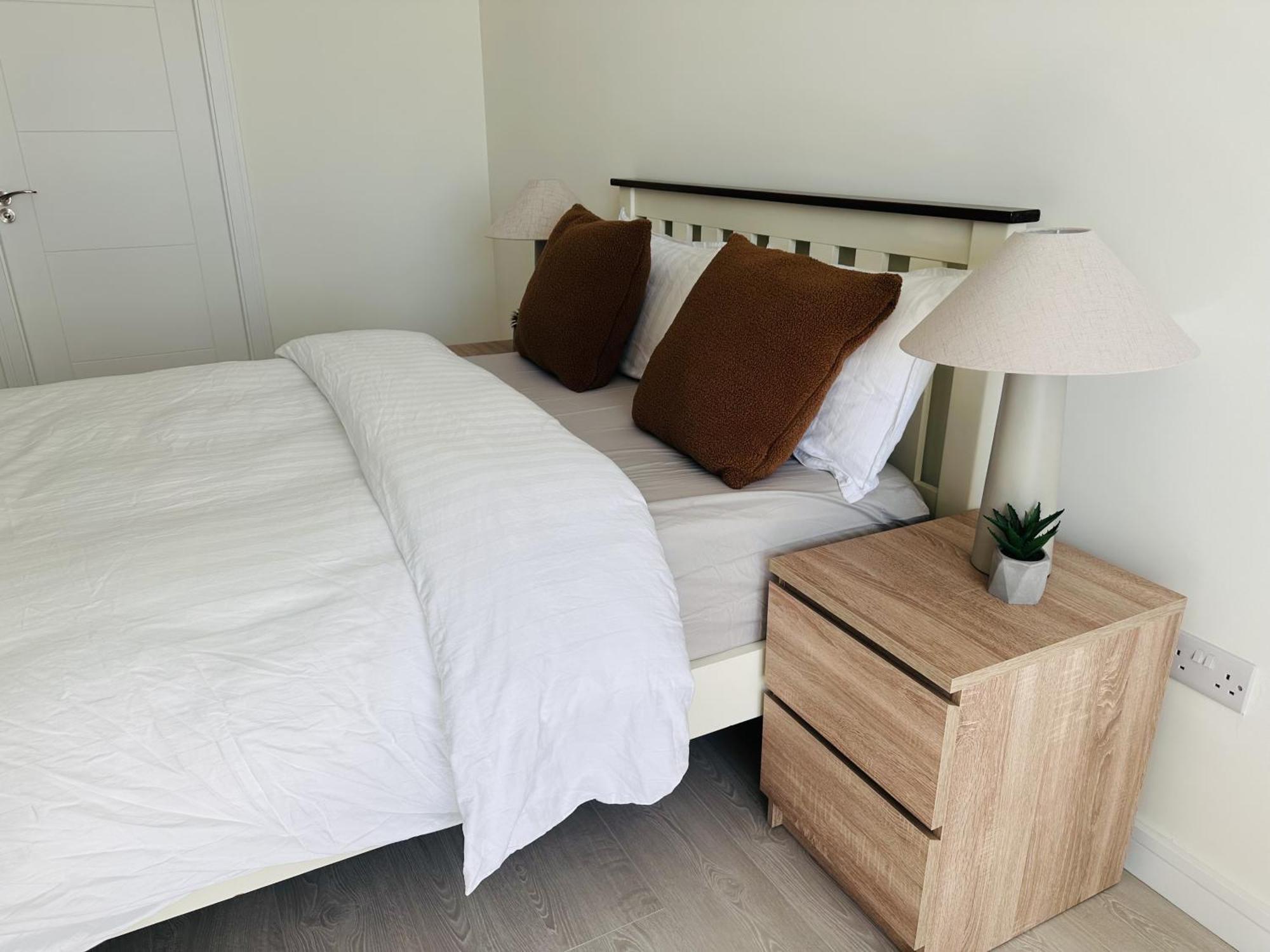 קלונדלקין King Room With Ensuite In Dublin מראה חיצוני תמונה